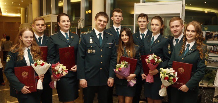 Студенты Академии получили благодарность руководителя ФТС России